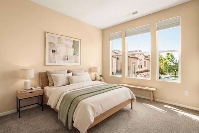 11130 Taloncrest Way 19, San Diego, CA 92126