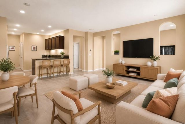 11130 Taloncrest Way 19, San Diego, CA 92126