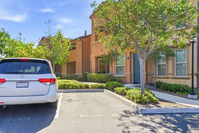 11130 Taloncrest Way 19, San Diego, CA 92126