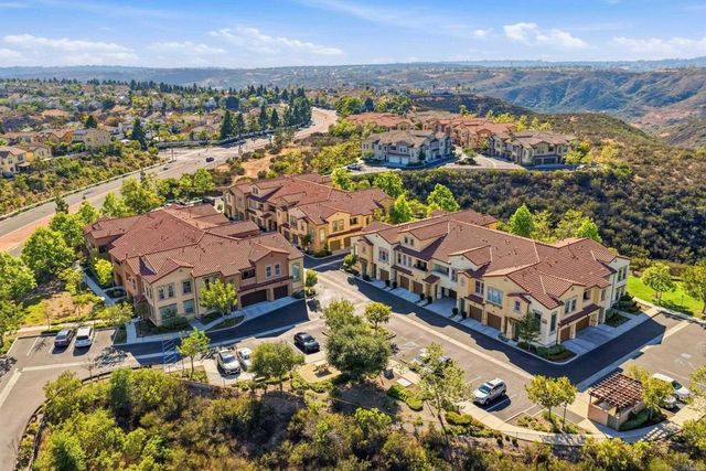 11130 Taloncrest Way 19, San Diego, CA 92126