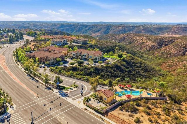 11130 Taloncrest Way 19, San Diego, CA 92126