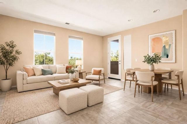 11130 Taloncrest Way 19, San Diego, CA 92126