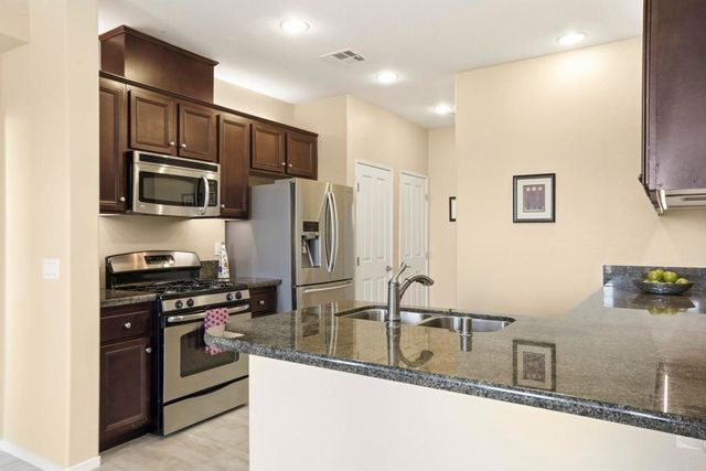 11130 Taloncrest Way 19, San Diego, CA 92126