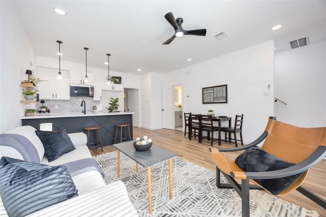 5811 Senior Street, Houston, TX 77016