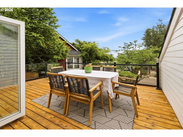 3018 ASHLEY Loop, Eugene, OR 97405