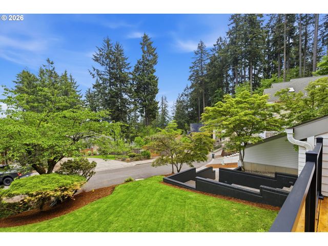 3018 ASHLEY Loop, Eugene, OR 97405