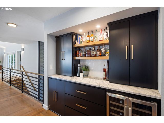 3018 ASHLEY Loop, Eugene, OR 97405