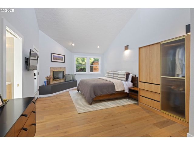 3018 ASHLEY Loop, Eugene, OR 97405