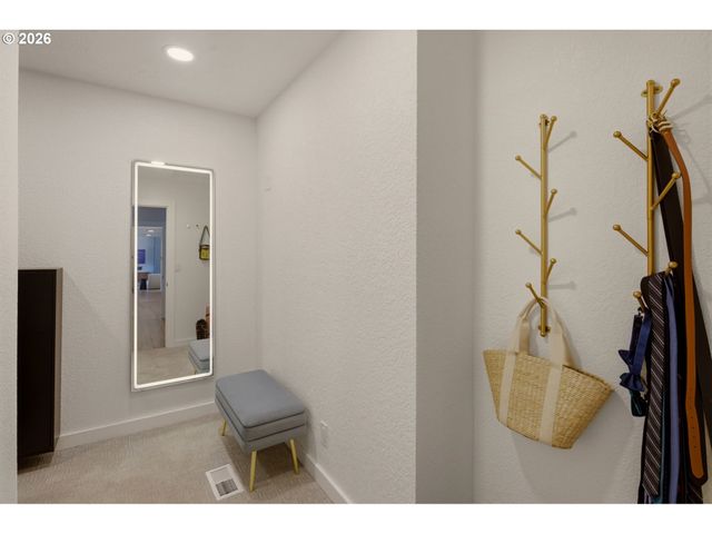 3018 ASHLEY Loop, Eugene, OR 97405