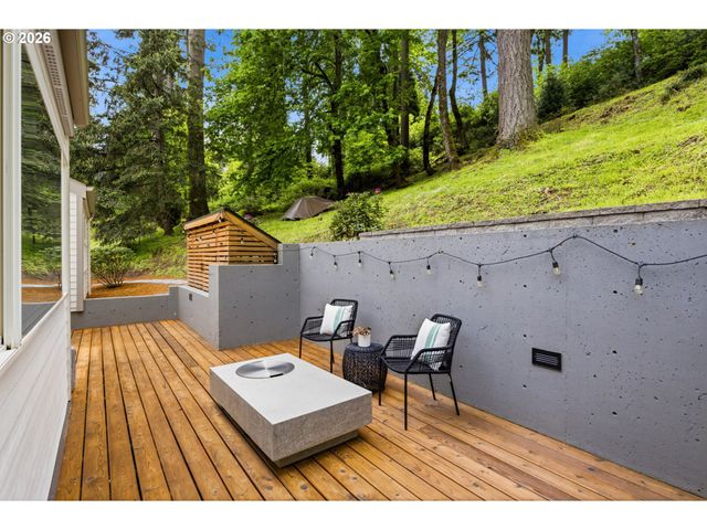 3018 ASHLEY Loop, Eugene, OR 97405