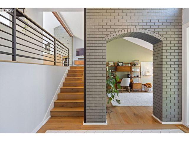 3018 ASHLEY Loop, Eugene, OR 97405
