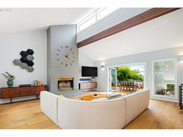 3018 ASHLEY Loop, Eugene, OR 97405
