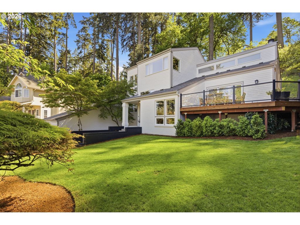 3018 ASHLEY Loop, Eugene, OR 97405