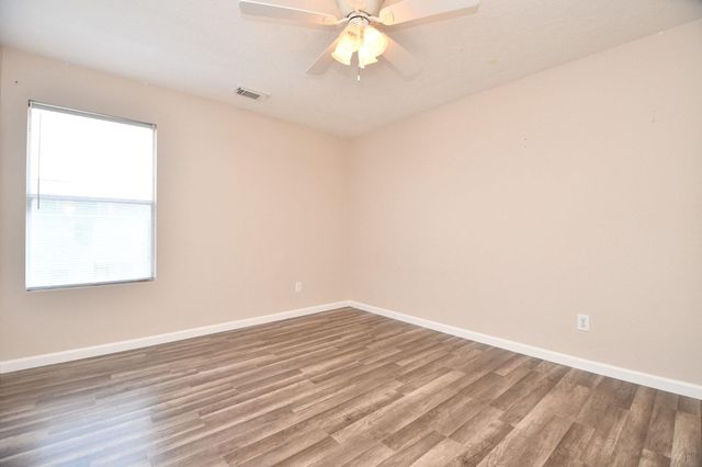 5418 Cinnamon Lake Drive, Baytown, TX 77521