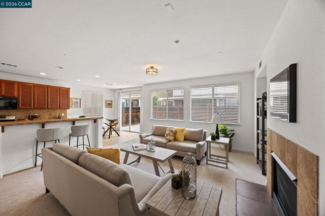 2404 Tamalpais Ave, Brentwood, CA 94513