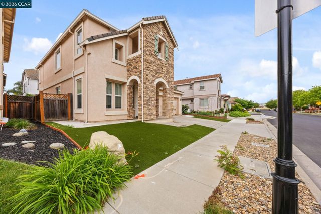 2404 Tamalpais Ave, Brentwood, CA 94513