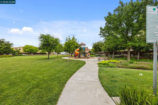 2404 Tamalpais Ave, Brentwood, CA 94513