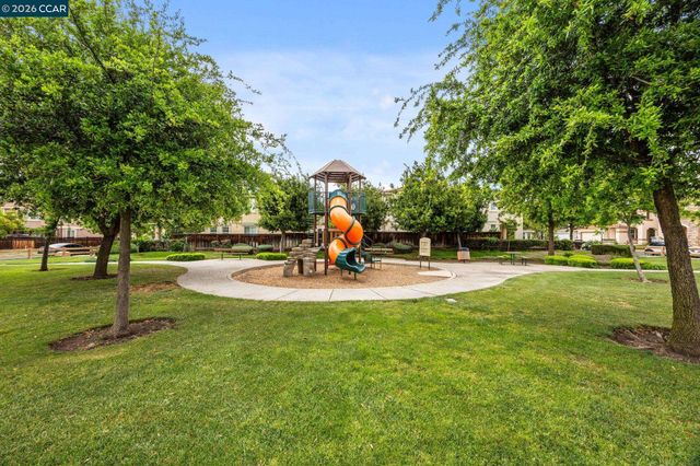 2404 Tamalpais Ave, Brentwood, CA 94513