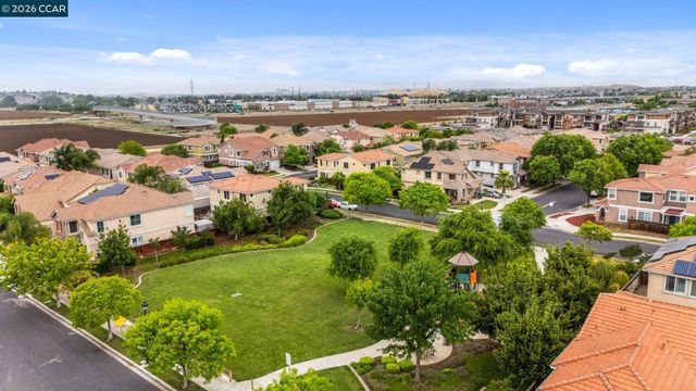 2404 Tamalpais Ave, Brentwood, CA 94513