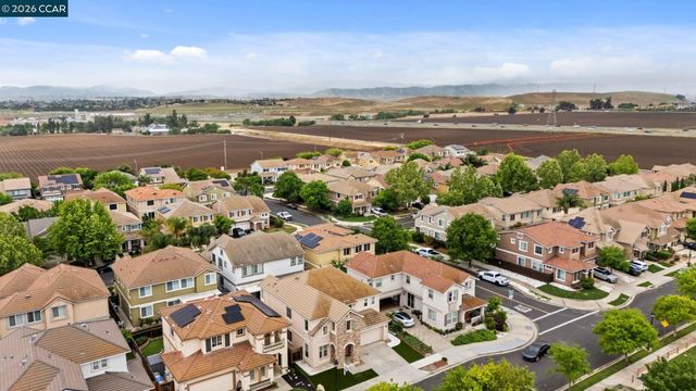 2404 Tamalpais Ave, Brentwood, CA 94513