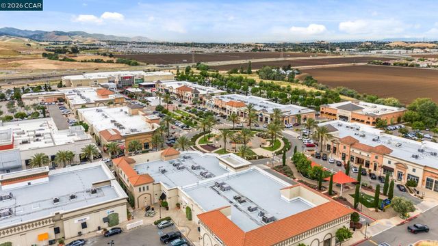 2404 Tamalpais Ave, Brentwood, CA 94513