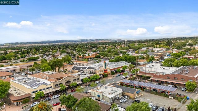 2404 Tamalpais Ave, Brentwood, CA 94513