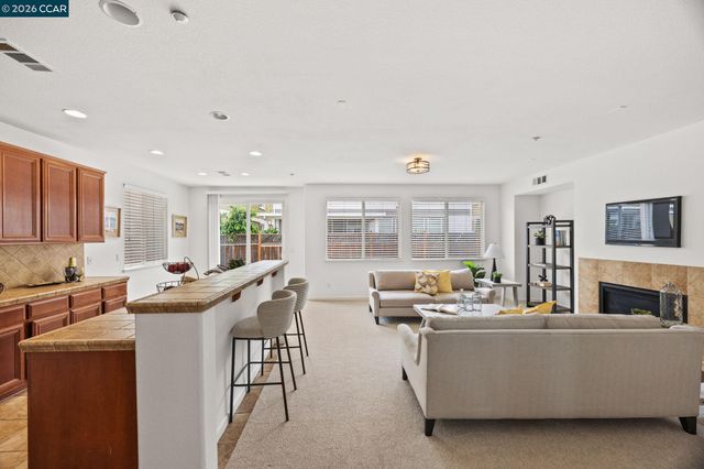 2404 Tamalpais Ave, Brentwood, CA 94513