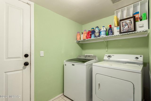 71 S Lookout Mountain Lane, Sahuarita, AZ 85629