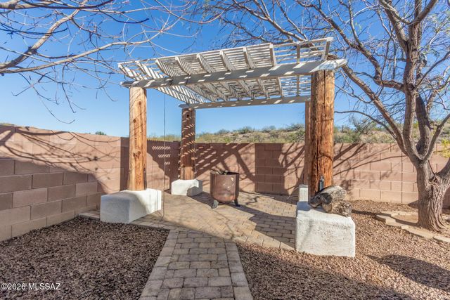 71 S Lookout Mountain Lane, Sahuarita, AZ 85629