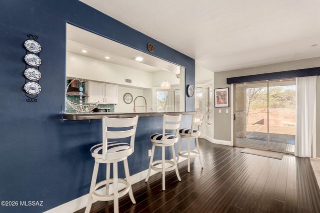 71 S Lookout Mountain Lane, Sahuarita, AZ 85629