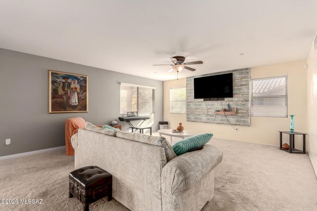 71 S Lookout Mountain Lane, Sahuarita, AZ 85629