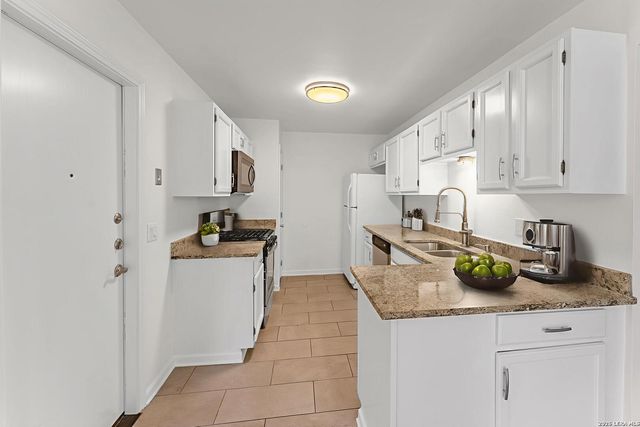 5567 DASHING CREEK, San Antonio, TX 78247