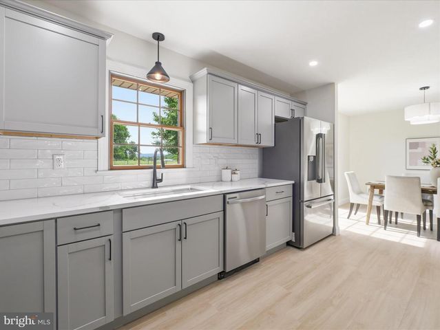 7523 SHARPSBURG PIKE, Boonsboro, MD 21713