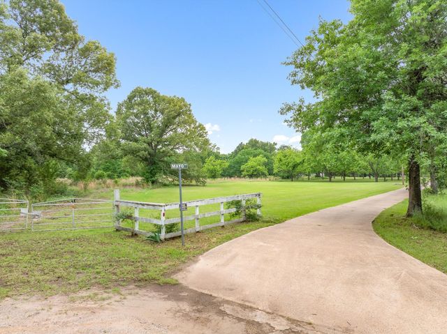 1434 Vz County Road 4519, Van, TX 75790