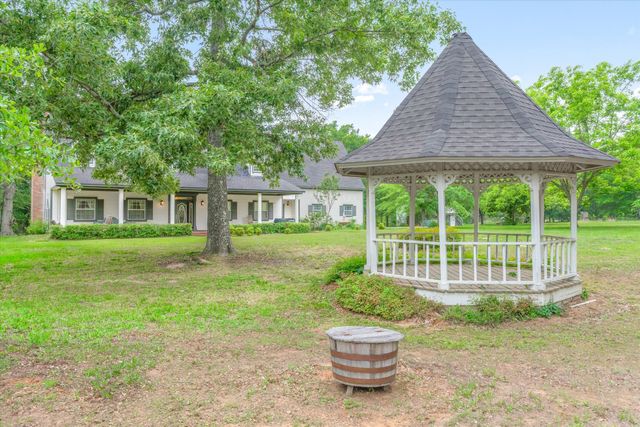 1434 Vz County Road 4519, Van, TX 75790