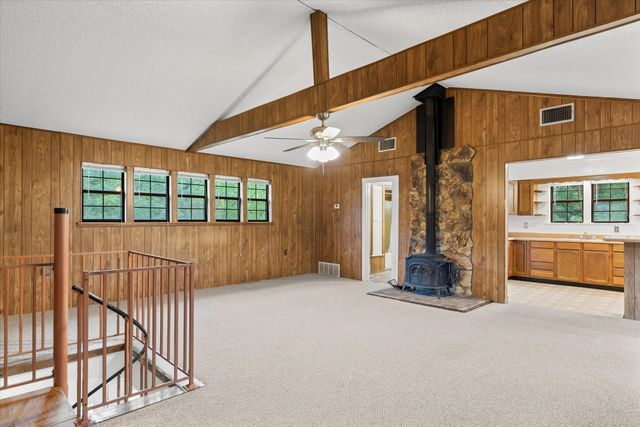 1434 Vz County Road 4519, Van, TX 75790