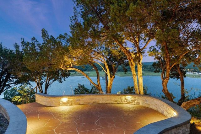 17312 Northlake Hills DR, Jonestown, TX 78645