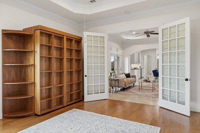 17312 Northlake Hills DR, Jonestown, TX 78645