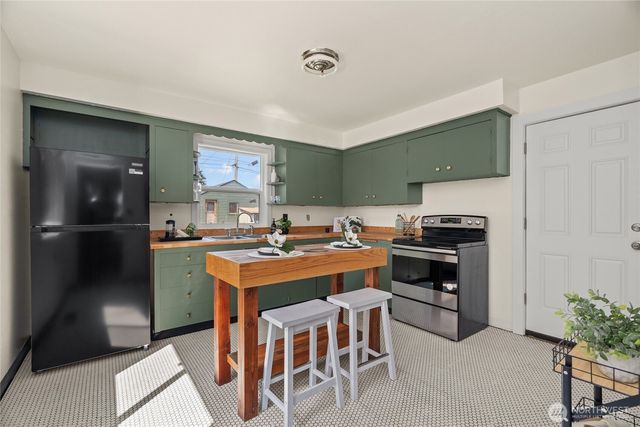 3716 E G Street, Tacoma, WA 98404