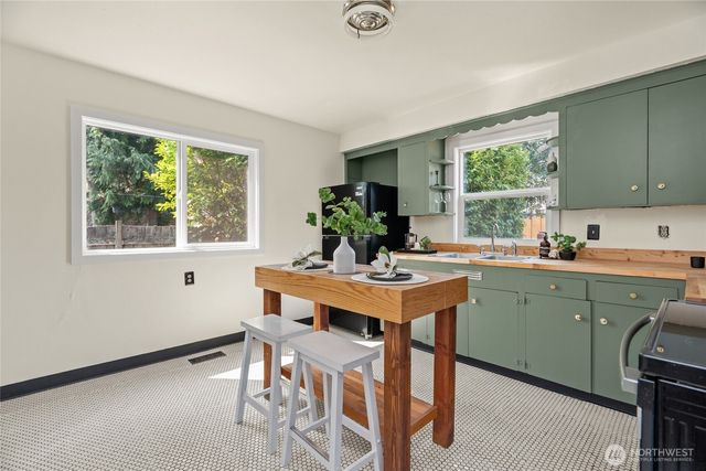 3716 E G Street, Tacoma, WA 98404