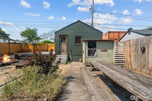 3716 E G Street, Tacoma, WA 98404
