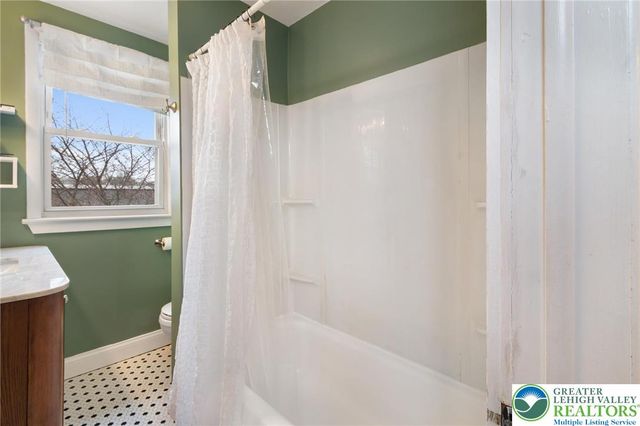 743 Front Street, Hellertown Boro, PA 18055