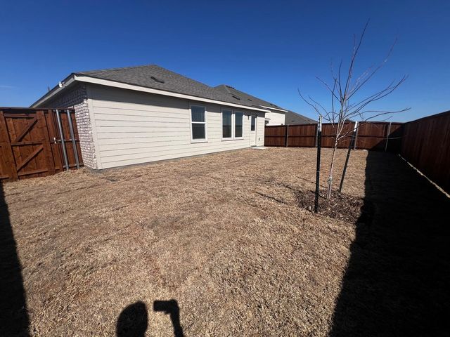 14188 Golden Bridge Drive, Pilot Point, TX 76258