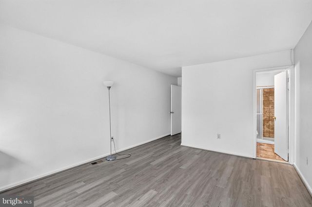 102 TEAL CT, East Windsor, NJ 08520