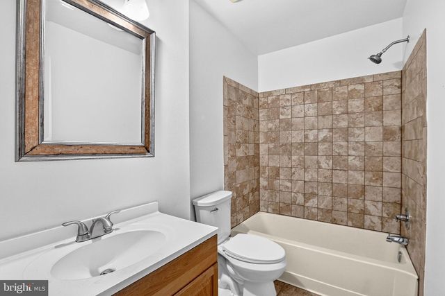 102 TEAL CT, East Windsor, NJ 08520