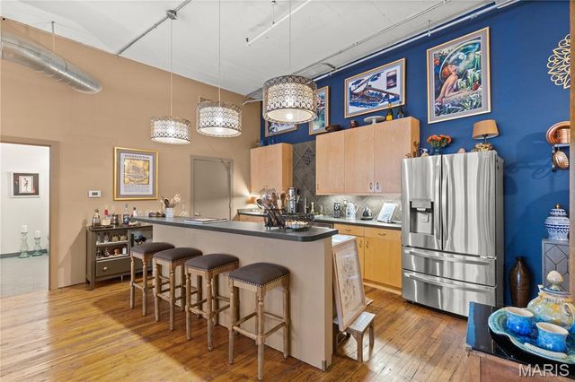 1010 Saint Charles Street 701, St Louis, MO 63101
