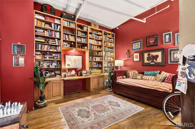 1010 Saint Charles Street 701, St Louis, MO 63101