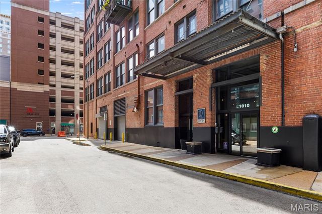 1010 Saint Charles Street 701, St Louis, MO 63101