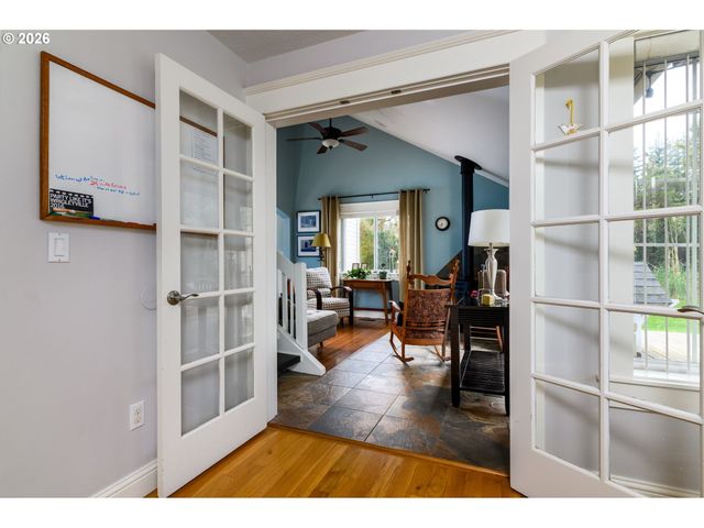 12542 Se MT SCOTT Blvd, Happy Valley, OR 97086