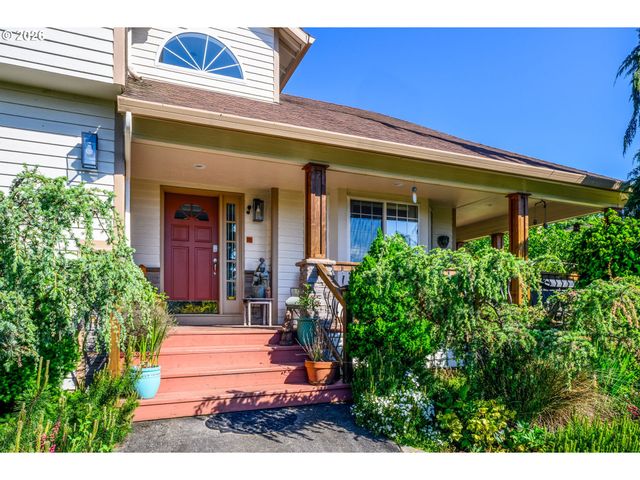 12542 Se MT SCOTT Blvd, Happy Valley, OR 97086